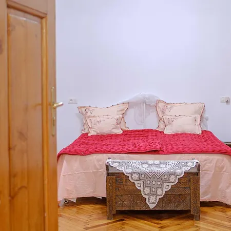 Majestic Heritage Apartment