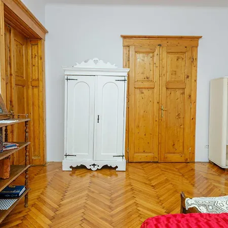 Majestic Heritage Apartment